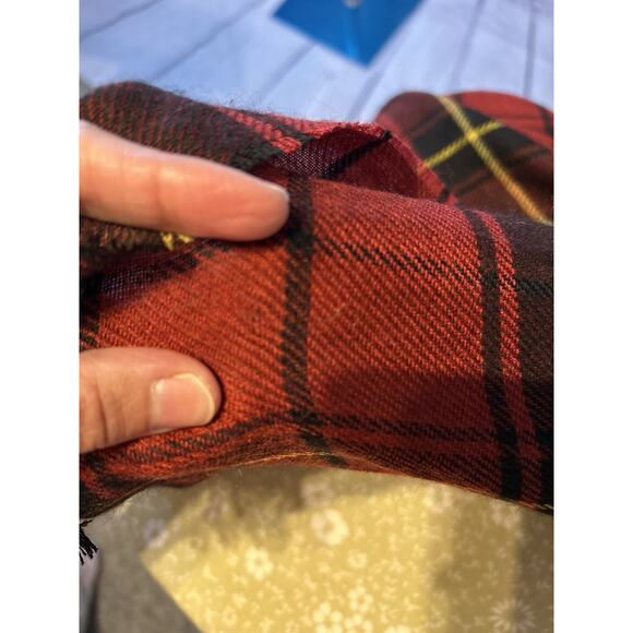 Lauren Ralph Lauren Black Label Plaid Fringe Scarf NWT Red Black Yellow 44x46 - Picture 8 of 8